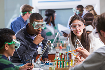 students in chem lab